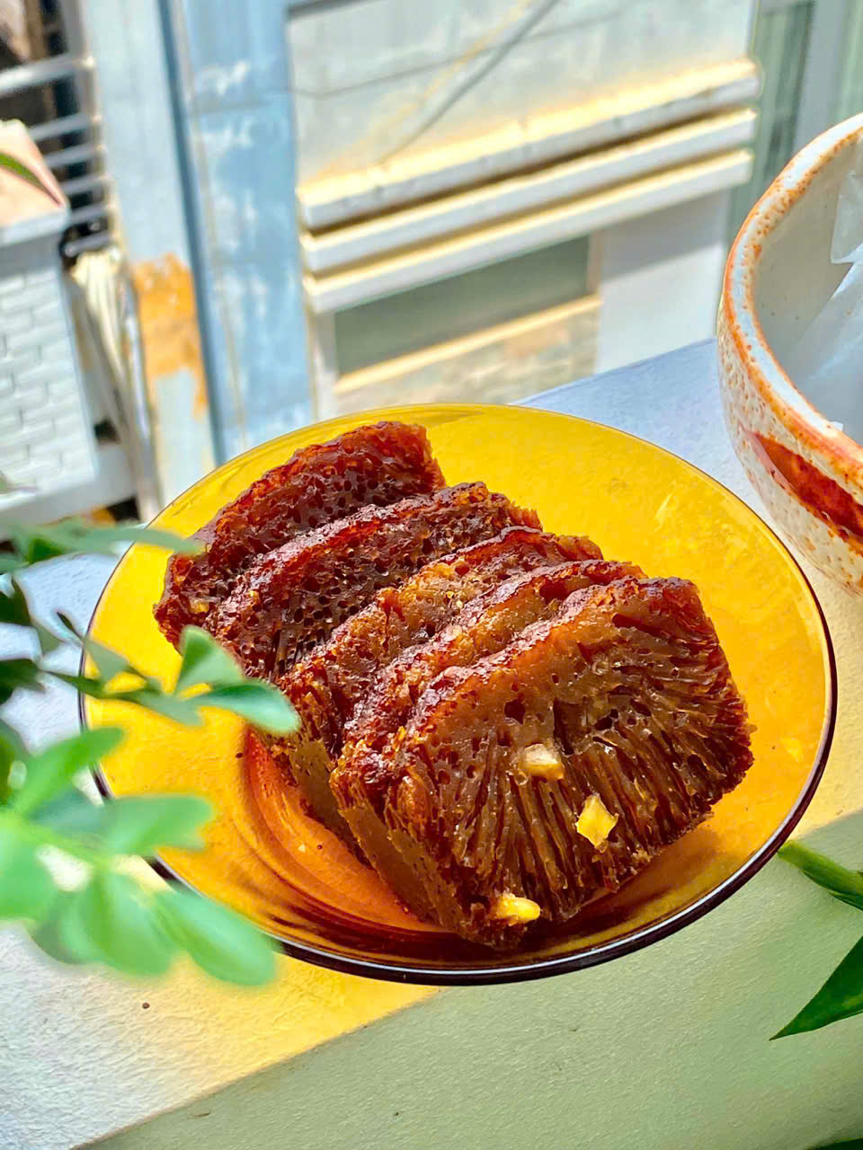 Bánh bò thốt nốt nhân dừa rim